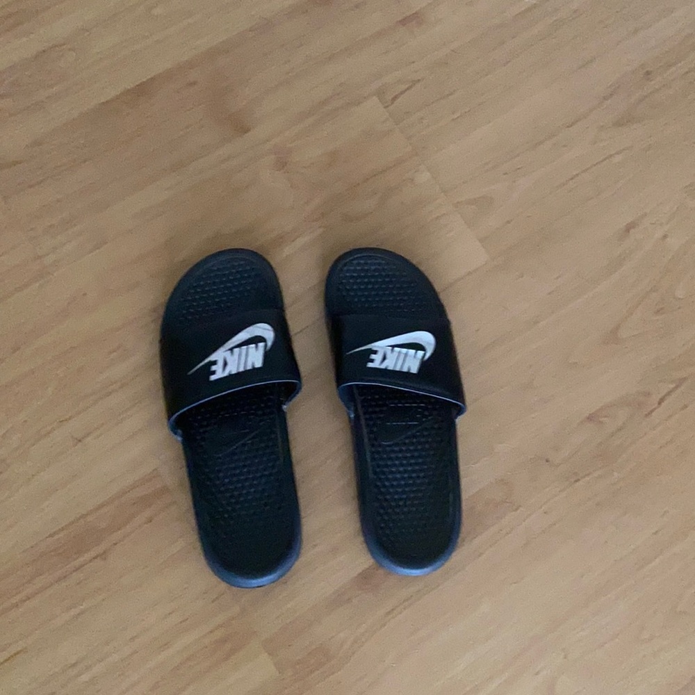 Nike slides